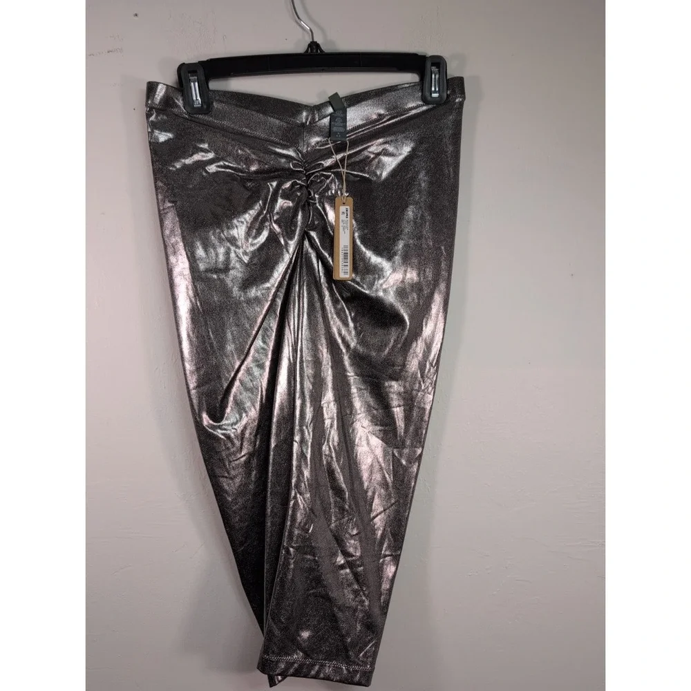 Skims Metallic Swim V Waist Capris Carbon M Metallics Collection Rare New
